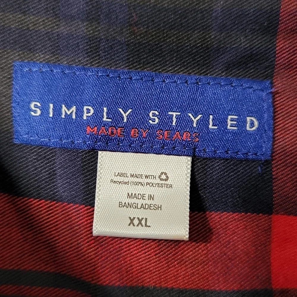 Men’s Simply Styled Red and Navy Plaid Button-Up Shirt - Picture 11 of 11